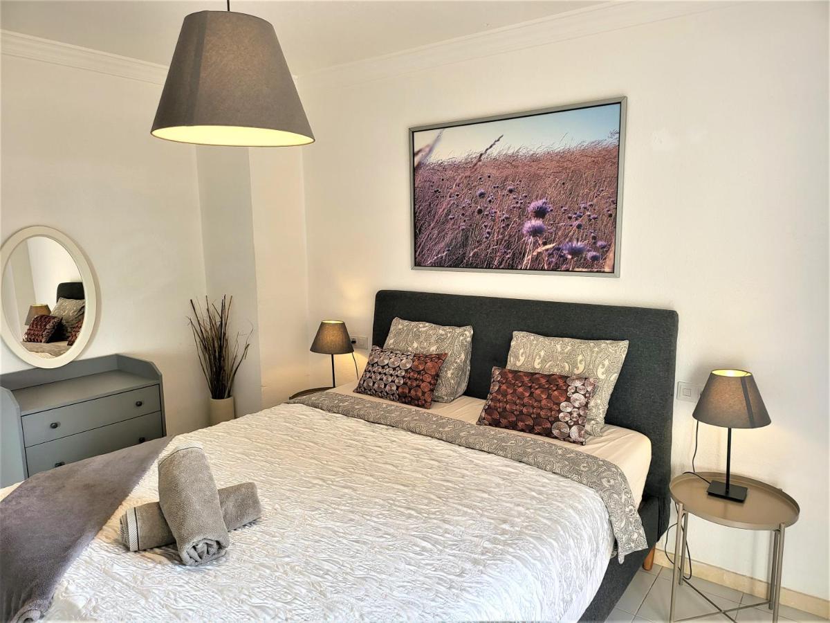 2 Bedrooms Sea View Apartament 100 Meters From Ocean Los Cristianos  Esterno foto